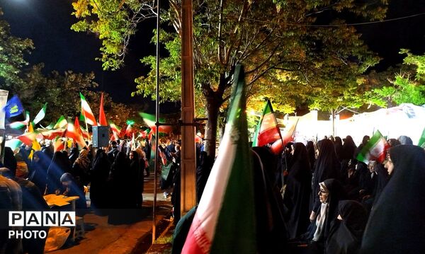 حضور و ایستادگی ؛ تکرارِ حماسه در بامِ ایران