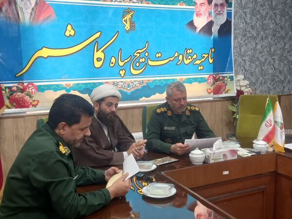 نشست خبری فرمانده ناحیه مقاومت بسیج کاشمر با خبرنگاران به مناسبت هفته دفاع مقدس