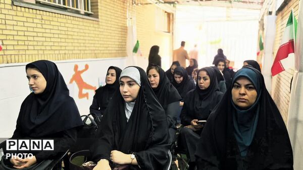 زنگ سپاس معلم در هنرستان غلامحسینی شهرستان فردیس