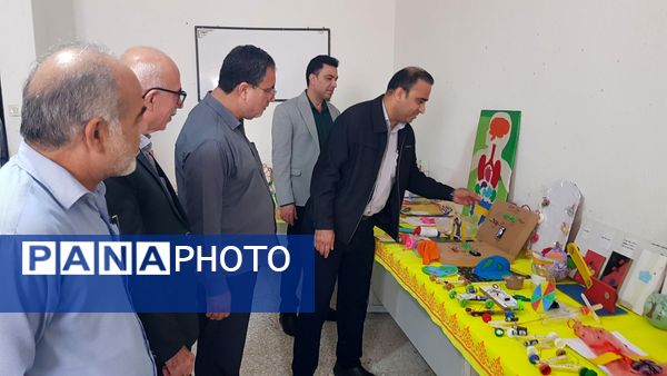 افتتاح نمایشگاه دست‌سازه‌های آزمایشگاهی