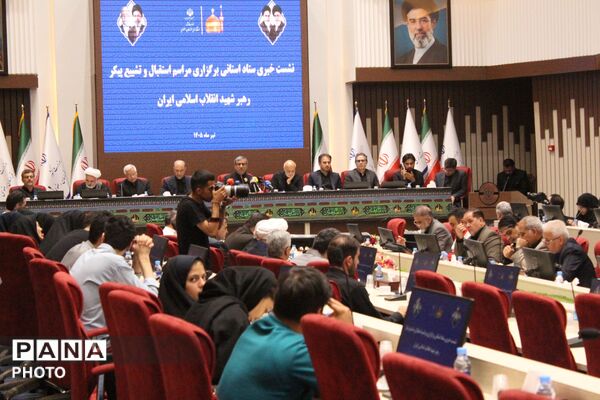 مشهد در آستانه میزبانی از آیین تشییع رهبر شهید
