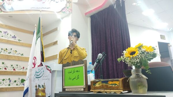 برگزاری برنامه شب شعر در شهرستان خلیل‌آباد