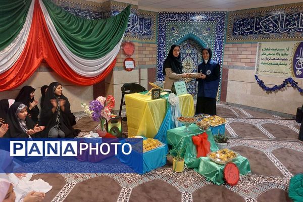 مدارس فیروزکوه غرق در شور نیمه شعبان