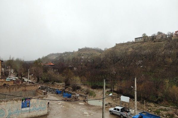 بارش باران و برف الهی در نوروز ۱۴۰۴ در شهر زیبای بار 