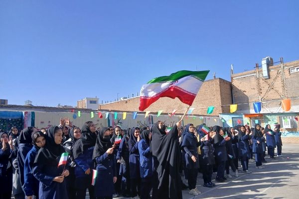 جشن اعیاد شعبانیه در هنرستان تلاش