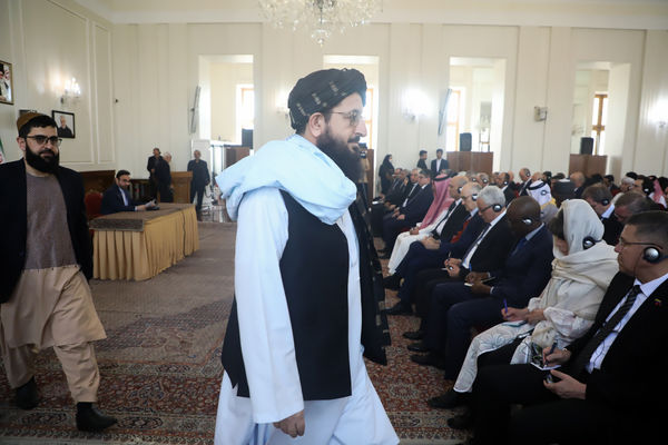 نشست معاون حقوقی و بین المللی وزیر امور خارجه با سفرا و روسای نمایندگی‌های خارجی
