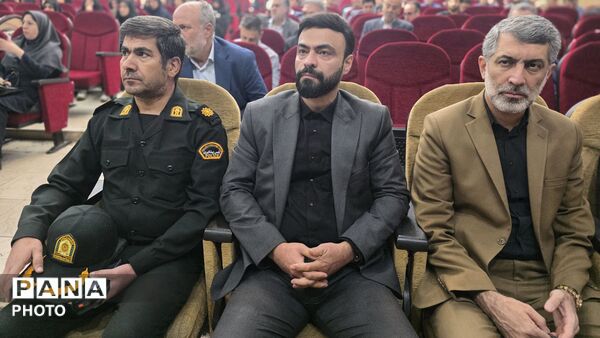 مجمع عمومی فصلی مدیران مدارس ناحیه 2 کرج و شهرستان فردیس