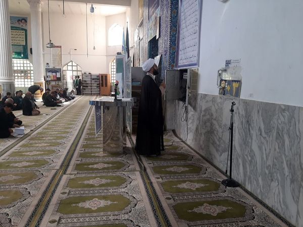 حضور دانش‌آموزان و برپایی میز خدمت در نماز جمعه این هفته آشخانه 