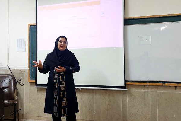 برگزاری همایش انتخاب رشته کنکور سراسری در مدرسه شهید راستی پردیس 