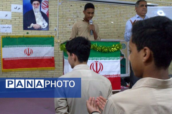 برگزاری کارگاه آموزشی راهنمای و رانندگی در مدرسه شاهد بندرعباس