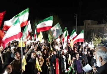 همبستگی مردم کیار با رهبر انقلاب اسلامی