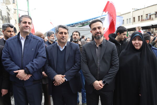 راهپیمایی باشکوه ۲۲ بهمن در قاب تصویر