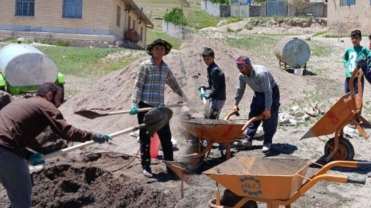 دستان کوچک و دل‌های بزرگ؛ دانش‌آموزان در خط مقدم مدرسه‌سازی