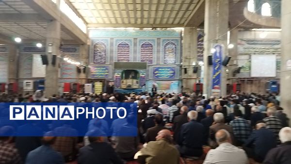 برگزاری نماز جمعه در آغاز هفته بسیج دانش آموزی با حضور دانش آموزان بسیجی نیشابور