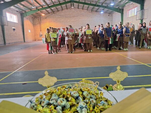جشن پویایی و نشاط در مدرسه فاطمیه حاجی‌آباد