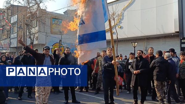 نمایش اقتدار و غیرت مردم ورامین در راهپیمایی ۲۲ بهمن