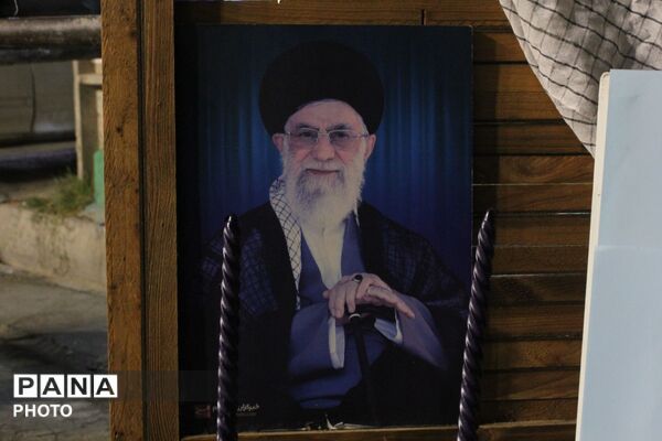 حضور چشمگیر دانش آموزان و فرهنگیان در موکب شهدای دانش آموز ورامین