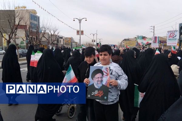 22بهمن در اسلامشهر؛ حماسه‌ای از جنس حضور