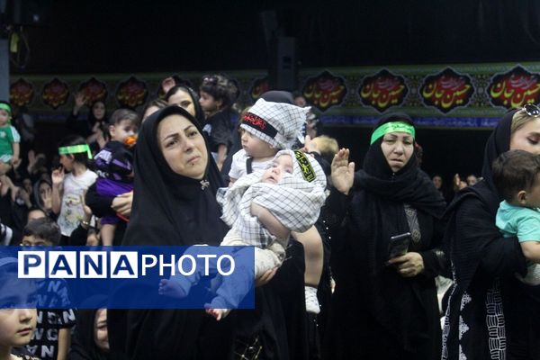 همایش شیرخوارگا‌ن حسینی در شهرستان فردیس 