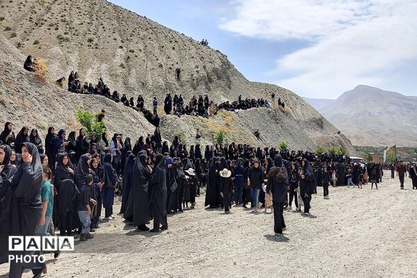 آیین باشکوه عزاداری امام حسین علیه السلام در روز عاشورای حسینی-۱