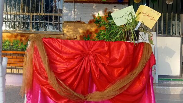 مراسم ولادت حضرت زینب(س) و روز پرستار در دبیرستان عطیه