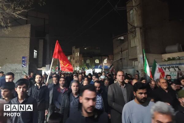 تجمع مردمی شهر صباشهر برای حمایت از رزمندگان اسلام