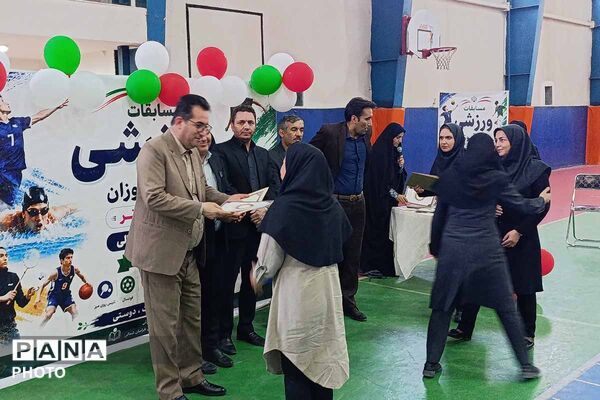 شور و نشاط ورزشی دانش‌آموزان دختران خراسان شمالی در قاب اختتامیه تابستانی