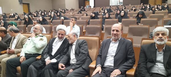 همایش تجلیل از مدرسه یاران استان قم