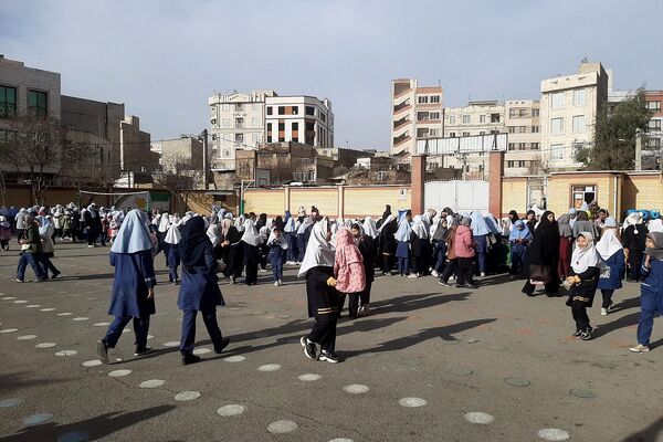 حضور پرشور دانش آموزان ناحیه دو شهرری در برنامه‌های متنوع دهه فجر و جشن انقلاب