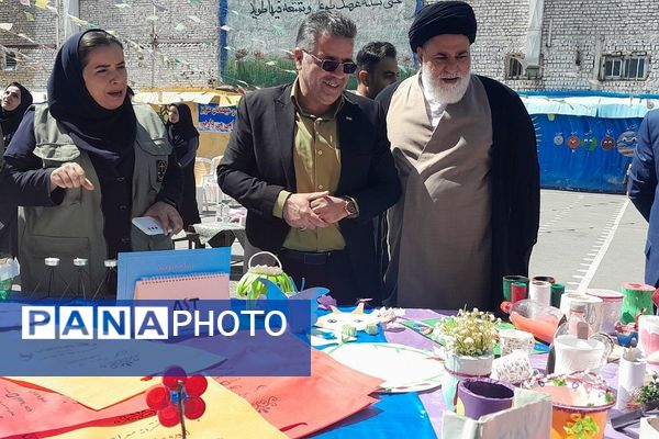 مراسم روز زمین پاک در دبستان دخترانه معراج ناحیه۲ بهارستان