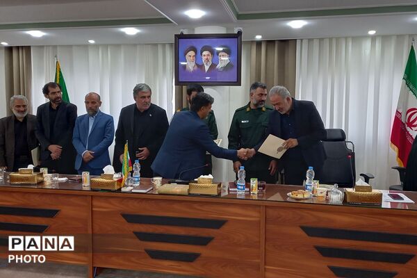 جلسه هم اندیشی با مدیران مدارس چهاردانگه