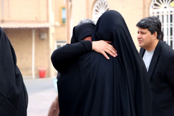 اعزام دانش‌آموزان دختر یزدی به سفر معنوی حج عمره