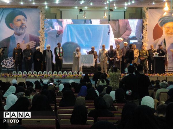 برگزاری اجلاسیه کنگره ۵۵۳۶ شهید استان کردستان در شهرستان مریوان