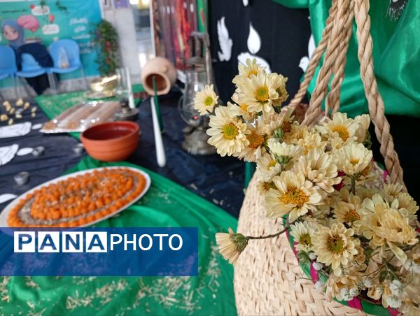 عطر چای به مناسبت شهادت حضرت زهرا (ع) در دبیرستان عطیه 