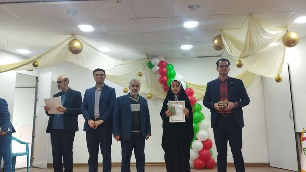 همایش خبرنگاران پیام آوران فجر و امید در شهرستان خلیل‌آباد
