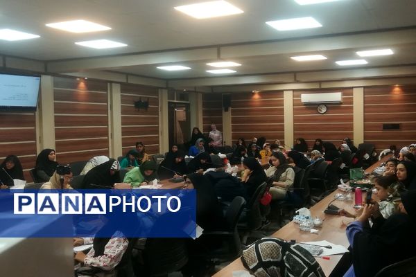 آخرین جلسه دوره آموزشی مجری شو