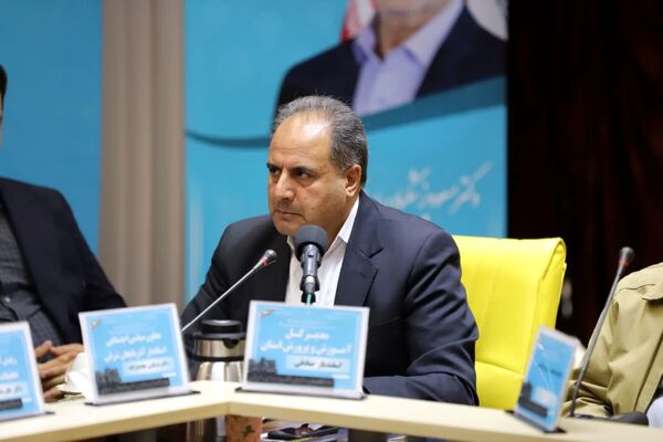 نشست مشترک کمیسیون آموزش، تحقیقات و فناوری مجلس با وزیر آموزش و پرورش 