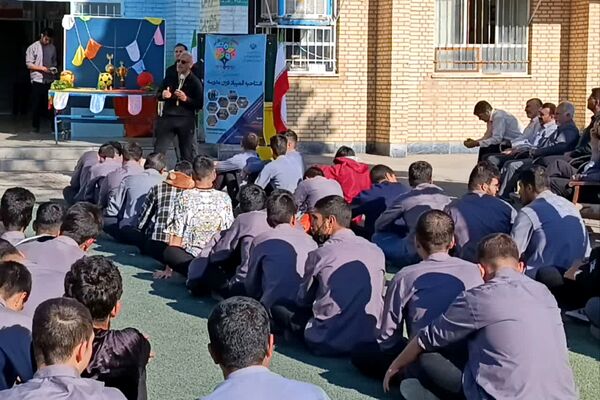 المپیاد ورزشی درون مدرسه‌ای، نمایش منش پهلوانی 