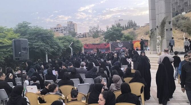 کاروان همدلان حسینی در آیین پیاده‌روی جاماندگان اربعین شیراز