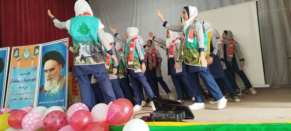 دوره‌های آموزشی یاور مربیان؛ گامی برای توانمندسازی دانش‌آموزان پیشتاز