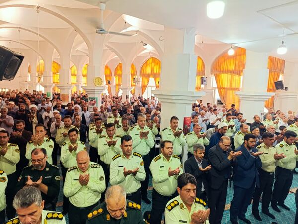 برگزاری نماز عبادی سیاسی جمعه همزمان با شروع هفته انتظامی در شهرستان خلیل اباد 