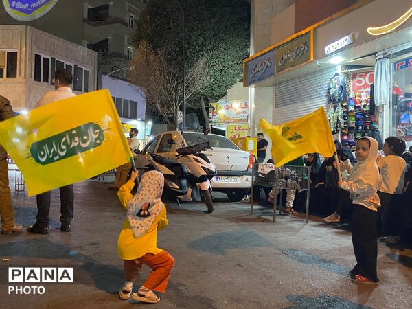 طنین‌ صدای شعار «مرگ بر آمریکا و اسرائیل» در فلکه سوم خزانه 