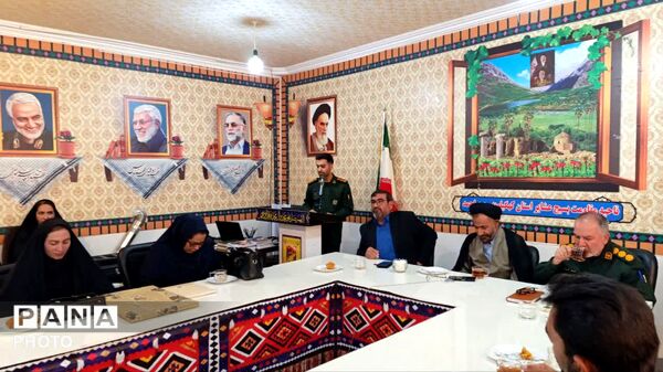 آیین تجلیل از برگزیدگان بسیج دانش آموزی شهدای عشایر در دهه امامت و ولایت 