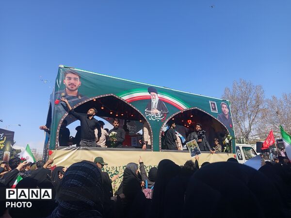 تشیع پیکر مطهر شهید پاسدار محمد صادق نظافتی در کاشمر 
