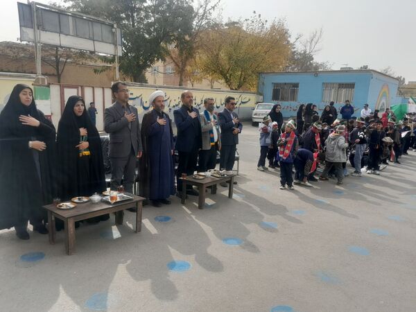 زنگ استکبار ستیزی در مدارس رضویه