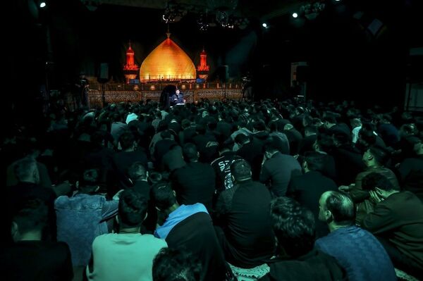 مراسم پرفیض سومین شب احیای لیالی‌القدر در آستان مقدس امام زاده طاهر کرج