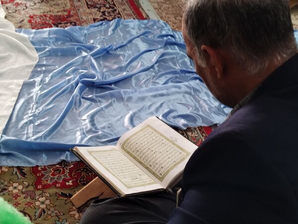آیین غبارروبی ضریح مطهر امامزاده حمزه بن موسی کاظم (ع)