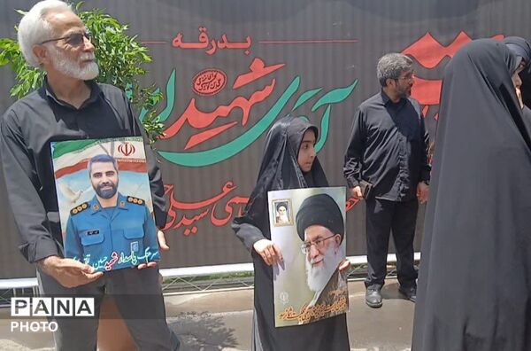 روایتی از مهر و ایثار با استقبال از خانواده شهدای میناب