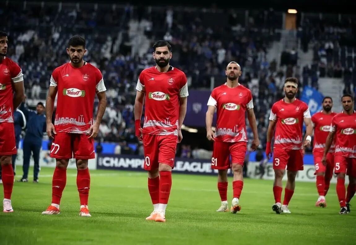  چادرملو مقابل پرسپولیس شکست خورد؛ یاران کارتال همچنان در کورس قهرمان