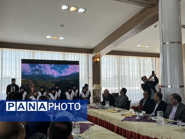 نشست ملی محیط یار مدارس نقطه آغاز تربیت دانش‌آموزان مسئول محیط زیست